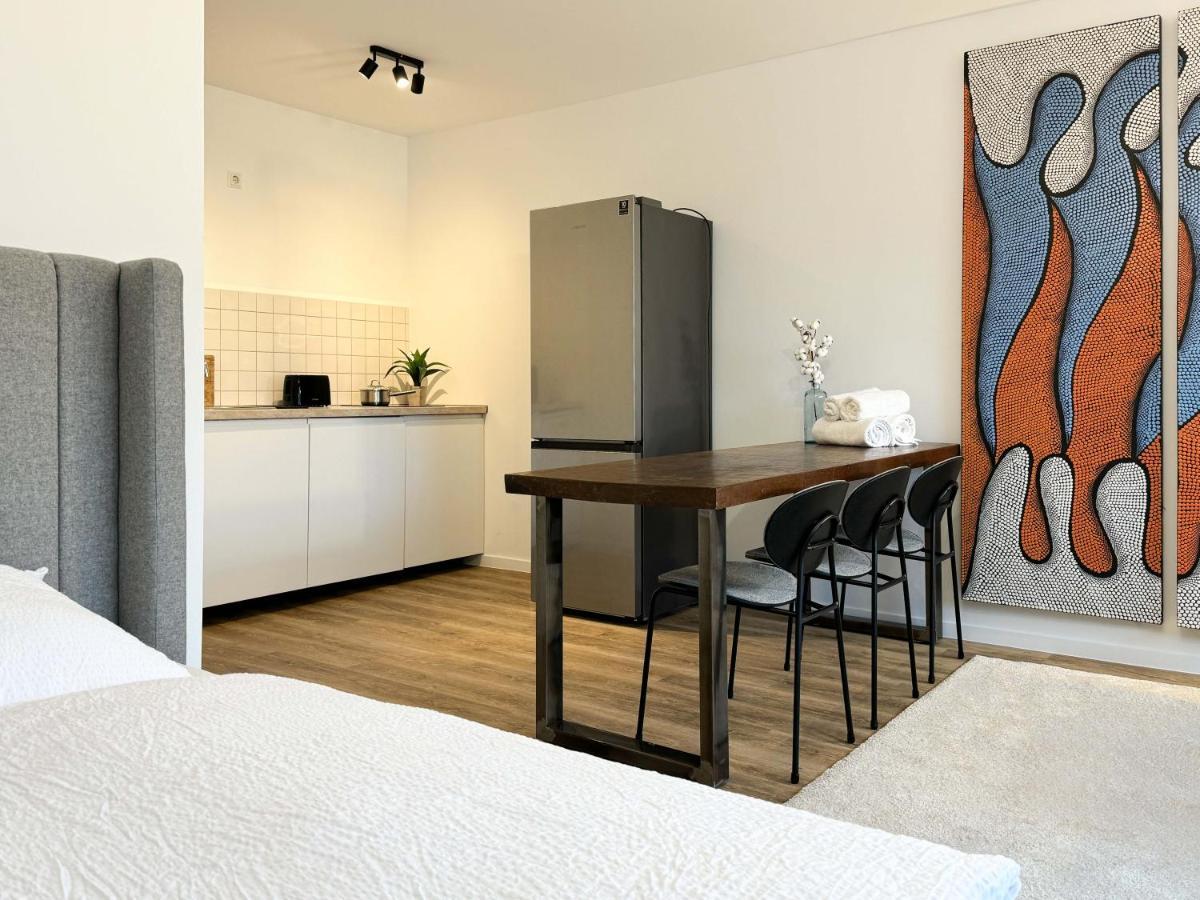 Schoene Ferienwohnung Im Zentrum Mit Self Check-In Und Free Wifi Essen Buitenkant foto